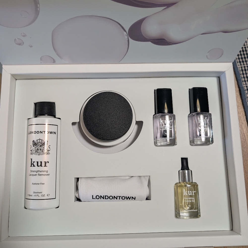 Londontown Total Manicure Set - Picture 2 of 5